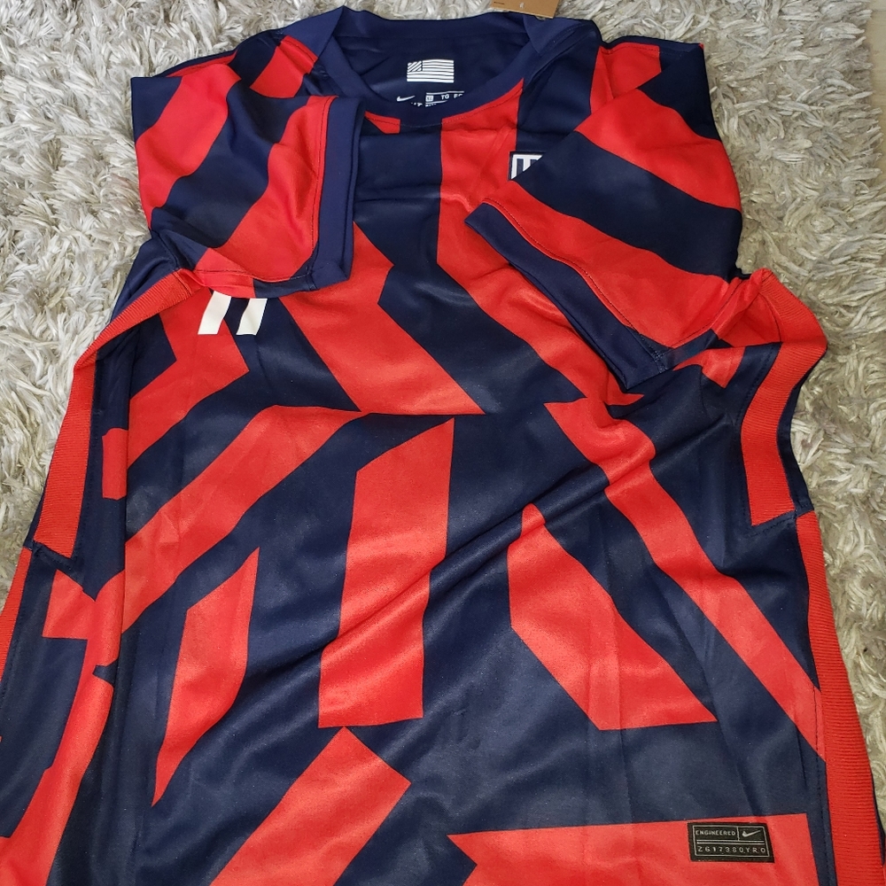 Soccer jerseys - Picture 5 of 8